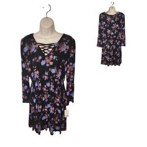 Mudd Floral Fit & Flare Bell Sleeves Knee Length Dress Black/Lavender Purple M